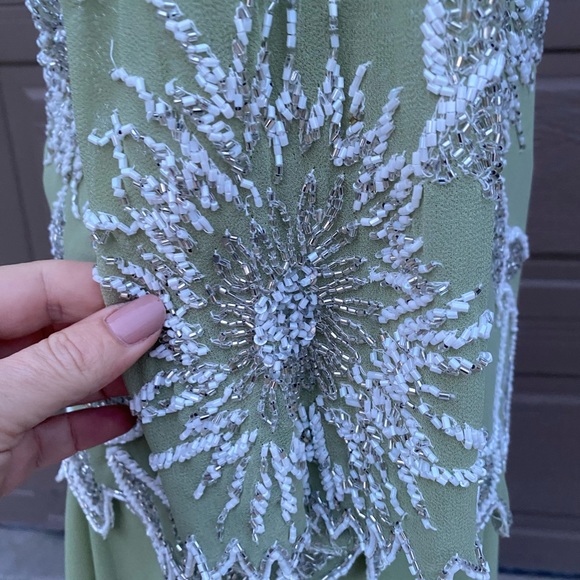 J Kara Women's Scoop Neck with 3/4 Sleeve Beaded Top Long Formal Dress - Picture 4 of 16